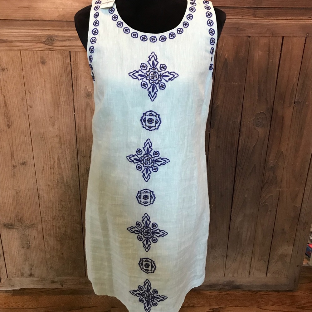 Vineyard Vines size 6 new with tags dress